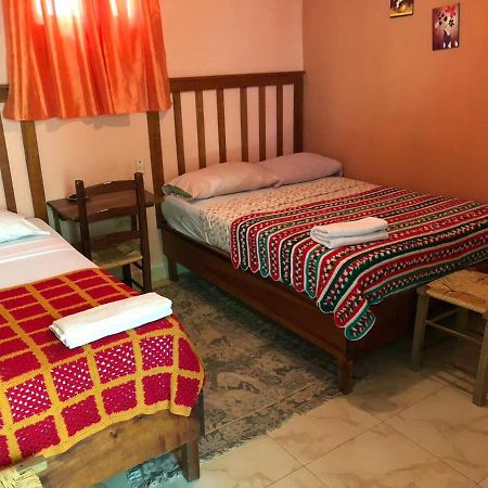 Hostal Dona Chava Pedernales Exterior foto