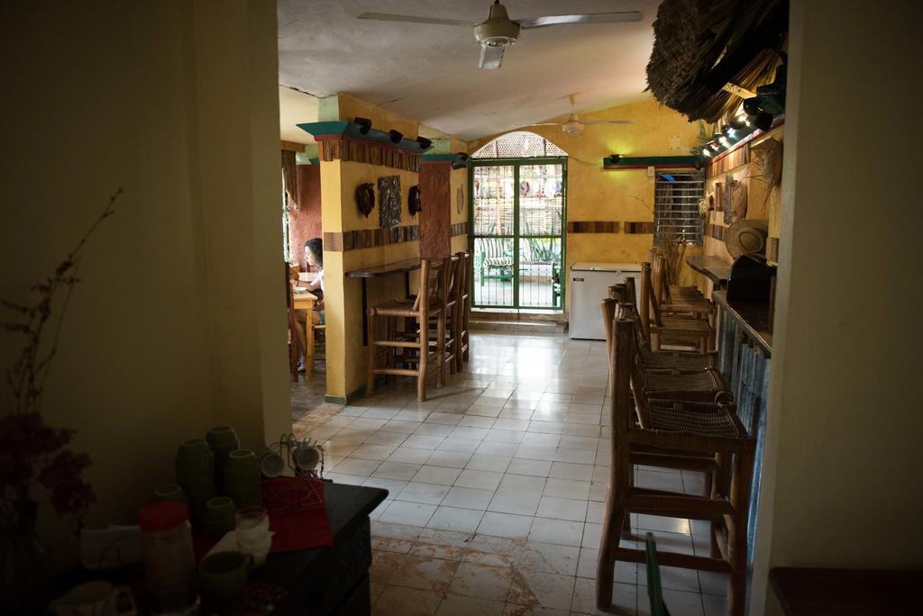 Hostal Dona Chava Pedernales Exterior foto