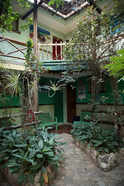 Hostal Dona Chava Pedernales Exterior foto